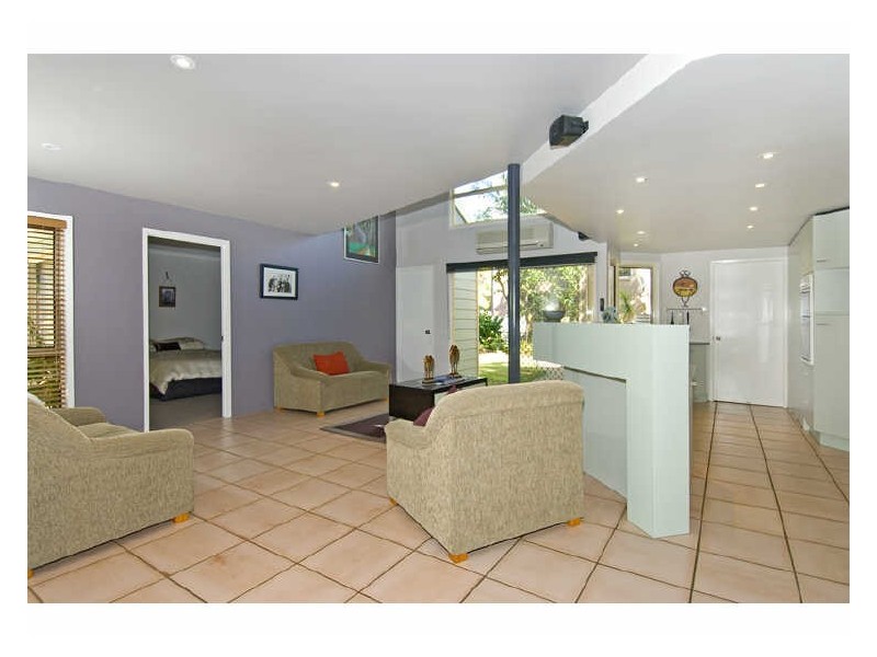 16 Saul Street, Thorneside QLD 4158