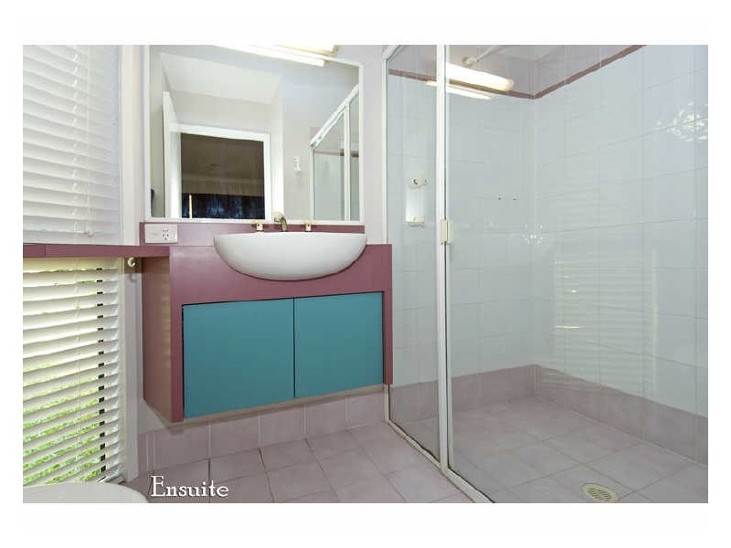 16 Saul Street, Thorneside QLD 4158