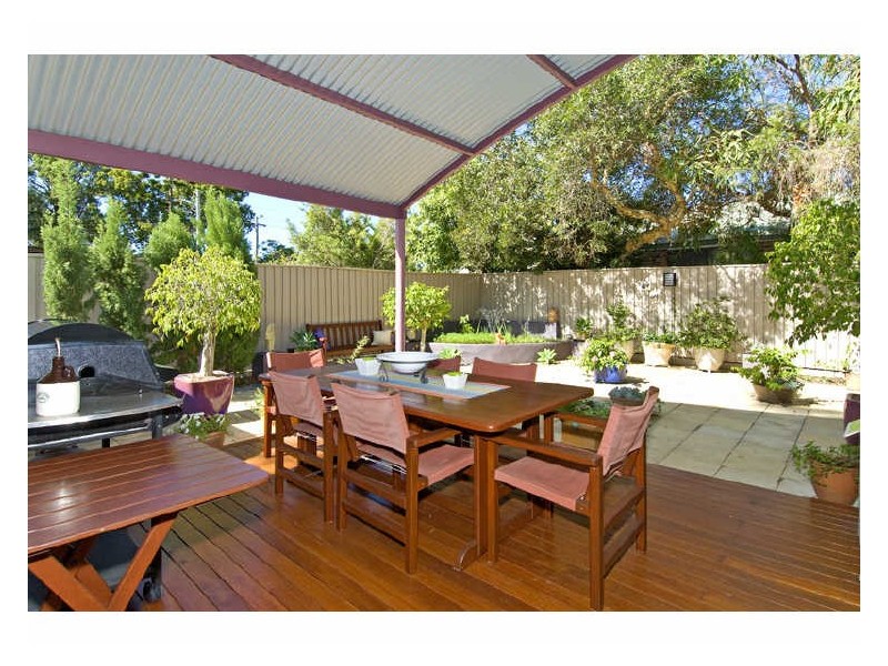 16 Saul Street, Thorneside QLD 4158