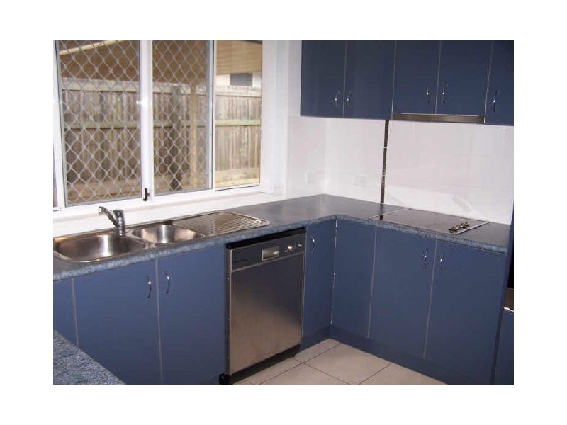 45 Macfarlan Street, Birkdale QLD 4159