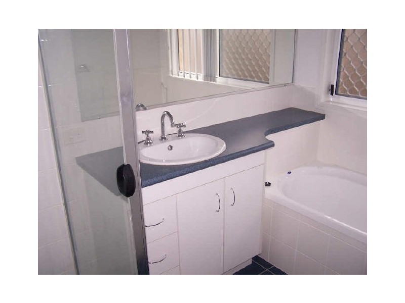 45 Macfarlan Street, Birkdale QLD 4159