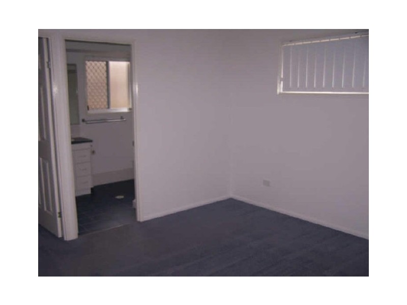 45 Macfarlan Street, Birkdale QLD 4159