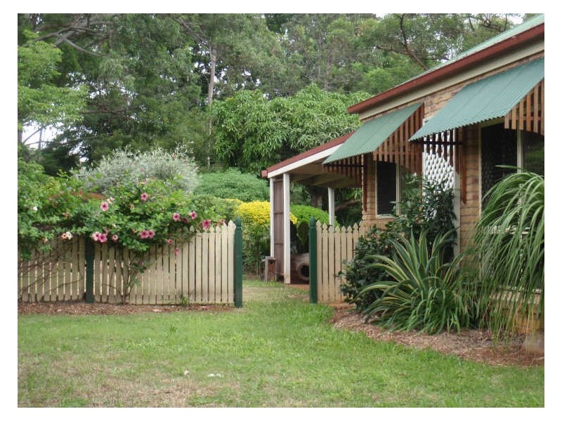 1 Surman Street, Birkdale QLD 4159