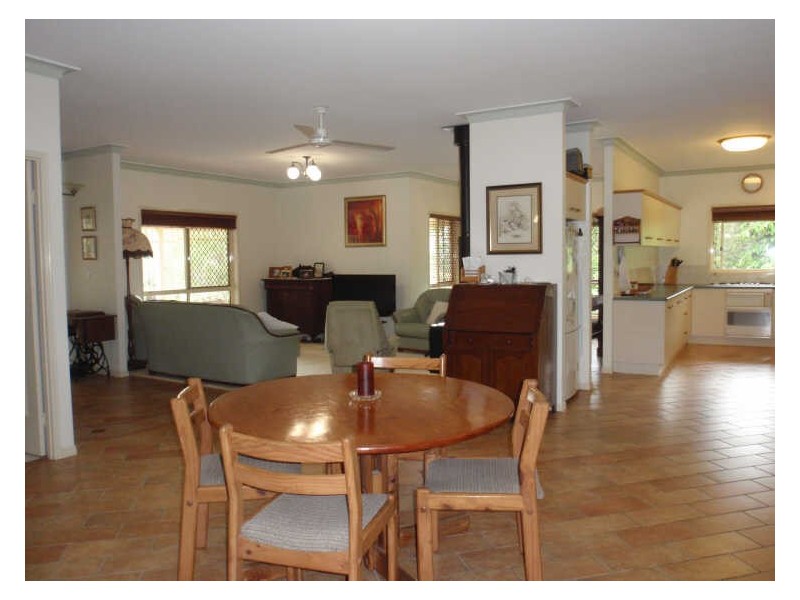 1 Surman Street, Birkdale QLD 4159