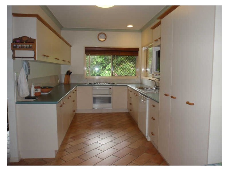 1 Surman Street, Birkdale QLD 4159