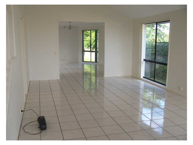 2 Eastcoat Lane, Wellington Point QLD 4160