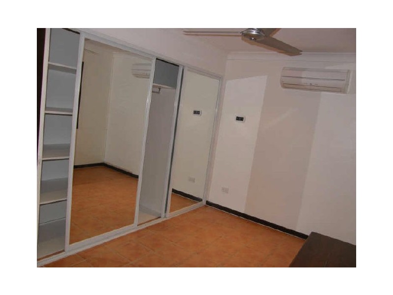 8B Fleet Street, Birkdale QLD 4159