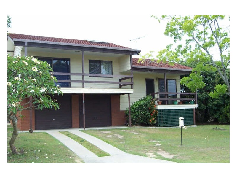 11 Sunburry Street, Birkdale QLD 4159