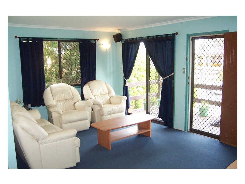 11 Sunburry Street, Birkdale QLD 4159