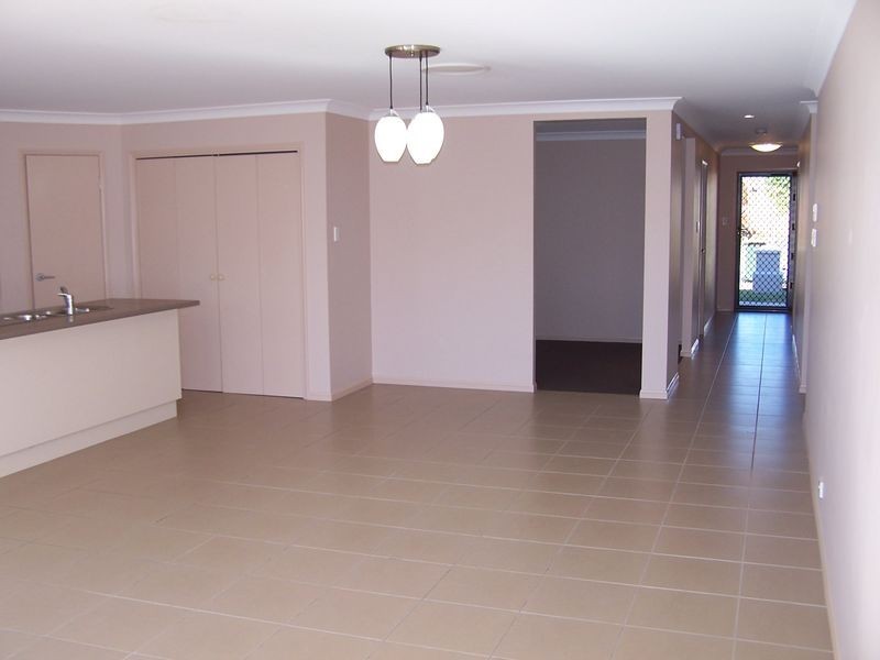 13 Hillcrest St, Wellington Point QLD 4160