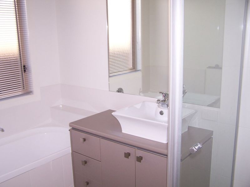 13 Hillcrest St, Wellington Point QLD 4160