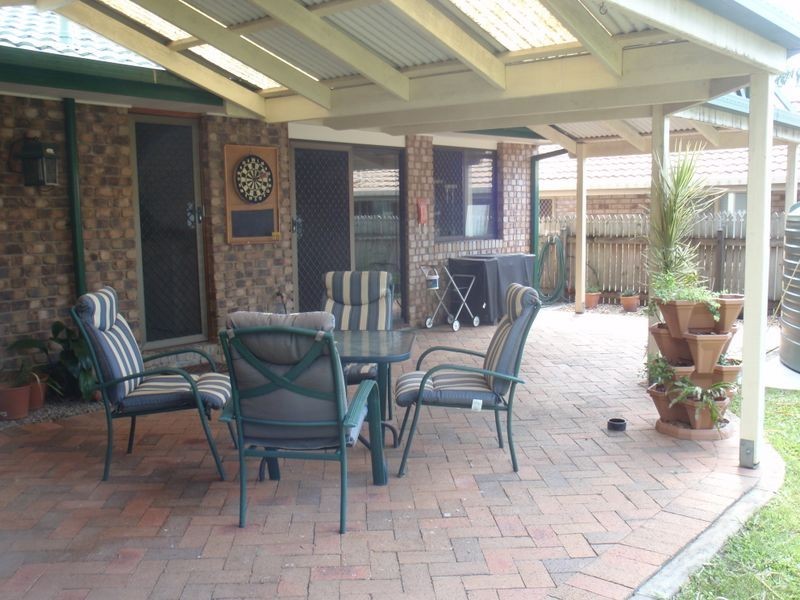 27 Fuchsia Close, Birkdale QLD 4159