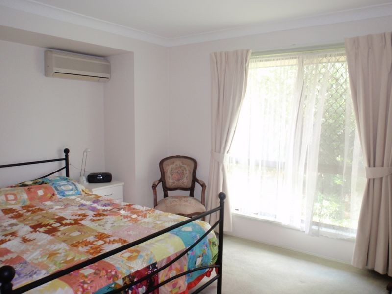 27 Fuchsia Close, Birkdale QLD 4159