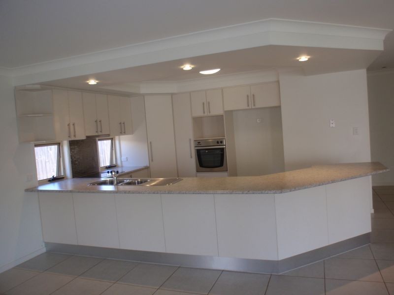 10 Stratus Street, Birkdale QLD 4159