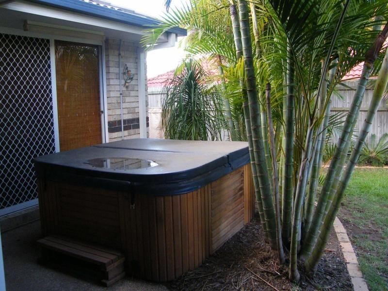 12 Goodenia Court, Birkdale QLD 4159
