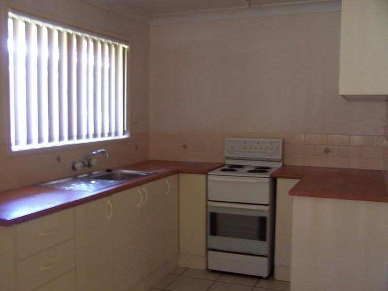 10 Hugh Street, Thorneside QLD 4158