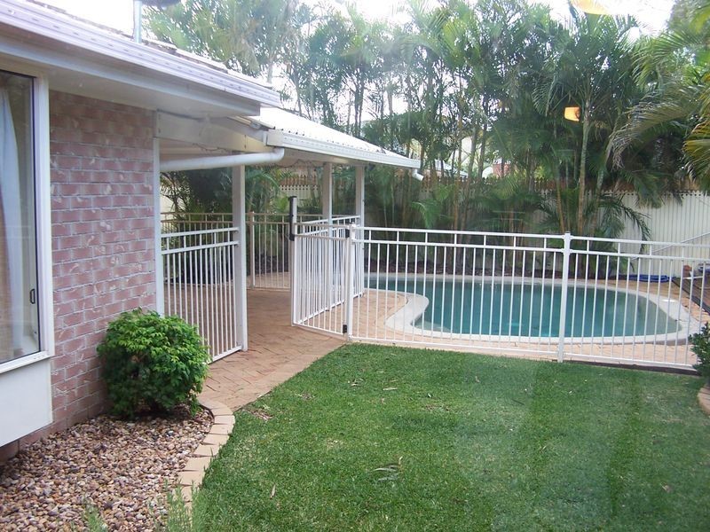 62 Clive Road, Birkdale QLD 4159