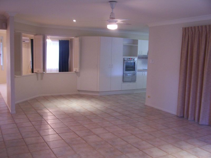 62 Clive Road, Birkdale QLD 4159