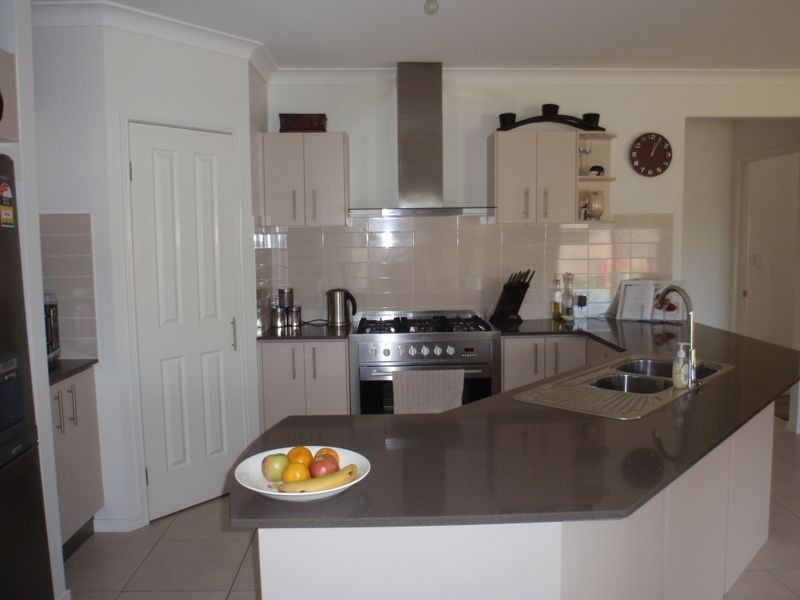39 Poloni Place, Wellington Point QLD 4160