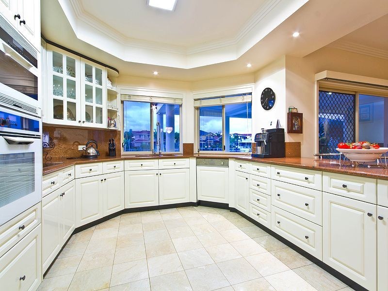 22 Downwind Ct, Birkdale QLD 4159