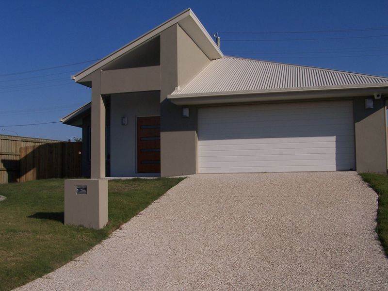 2 Peregin Close, Manly West QLD 4179