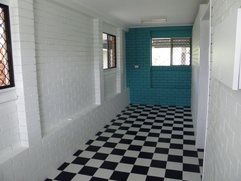 6 Linda St, Birkdale QLD 4159