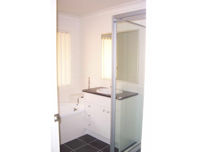 2/111 Birkdale Road, Birkdale QLD 4159