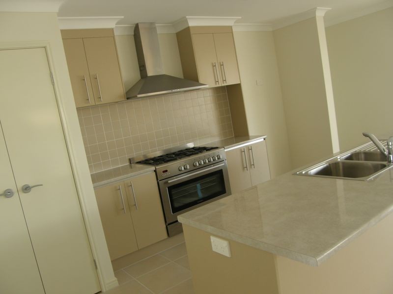 6 Torello Crescent, Victoria Point QLD 4165