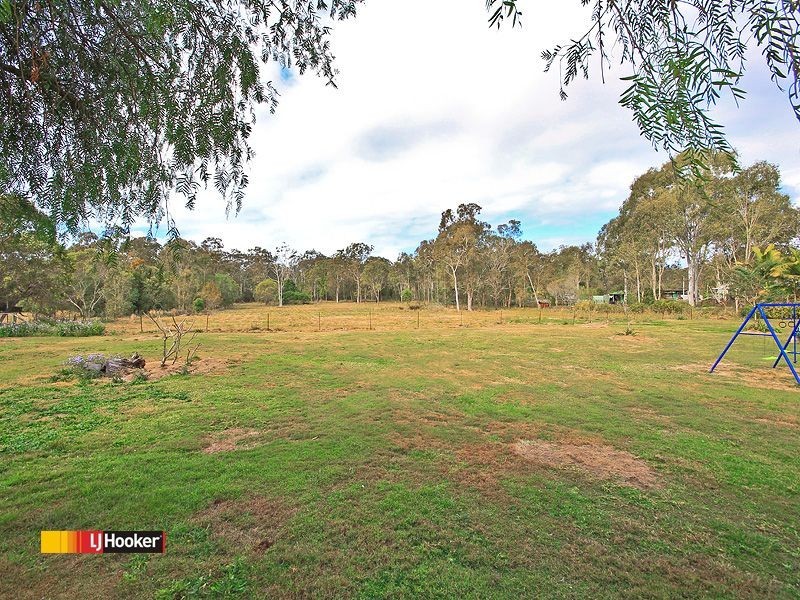 294 Green Camp Road, Wakerley QLD 4154