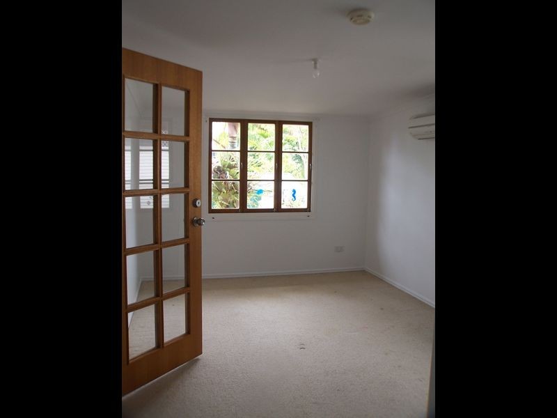 13 Maud St, Birkdale QLD 4159