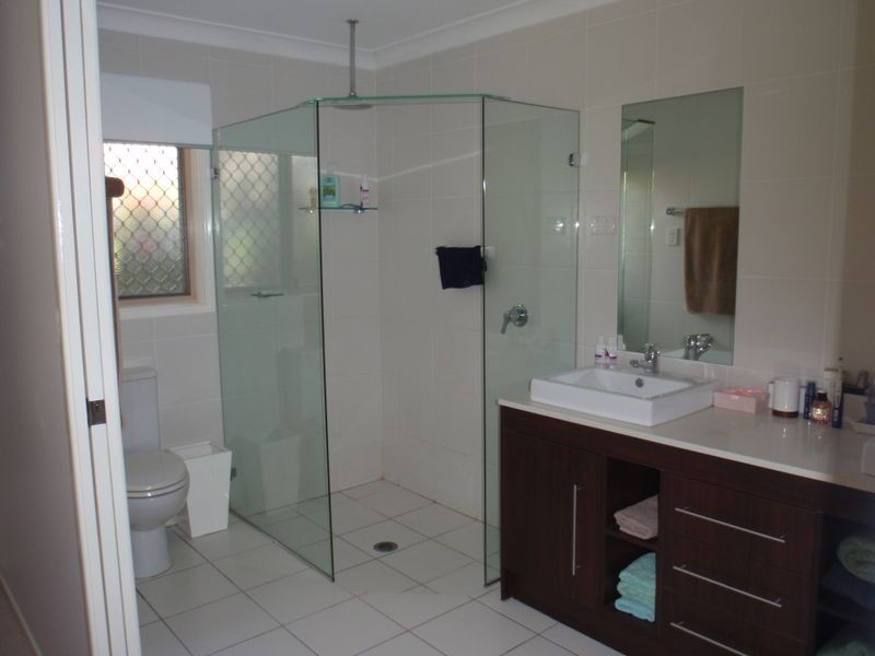 9a Agnes, Birkdale QLD 4159