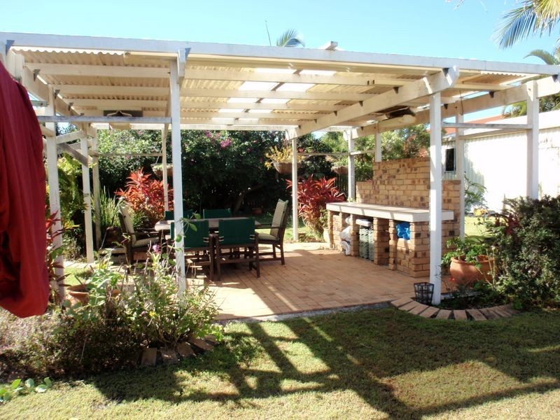 9a Agnes, Birkdale QLD 4159