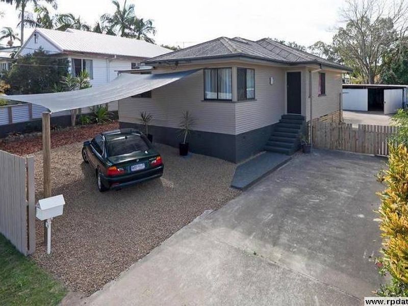 16 Astley Street, Wynnum West QLD 4178