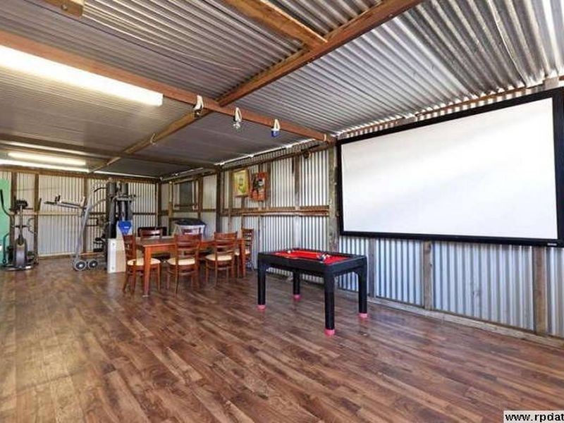 16 Astley Street, Wynnum West QLD 4178
