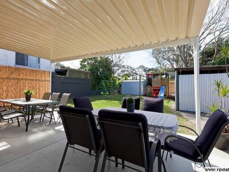 16 Astley Street, Wynnum West QLD 4178