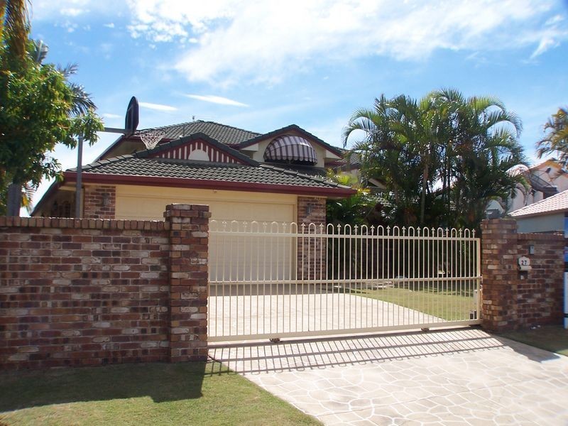 27 Downwind Ct, Birkdale QLD 4159