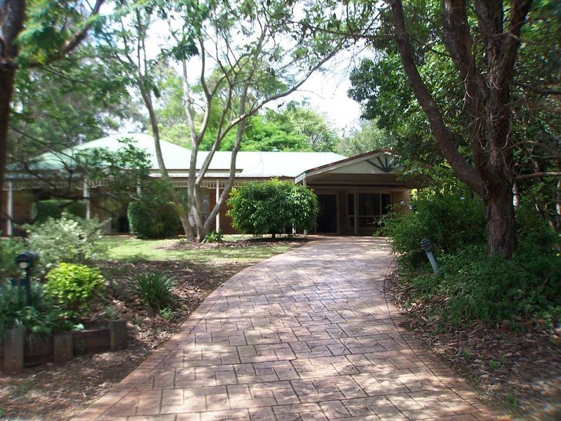 1 Surman Street, Birkdale QLD 4159