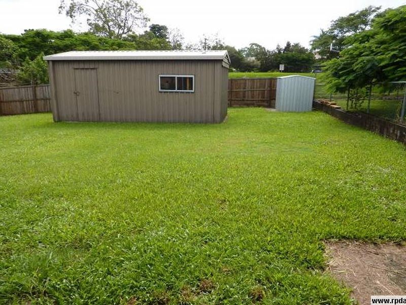 9 Parakeet St, Birkdale QLD 4159