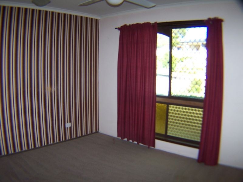 1 Raymond St, Birkdale QLD 4159