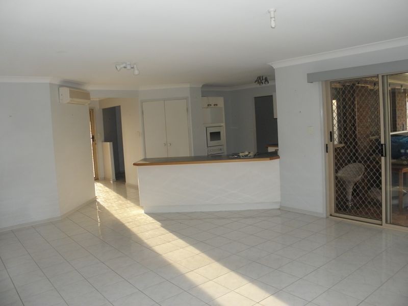 7 Song Place, Birkdale QLD 4159