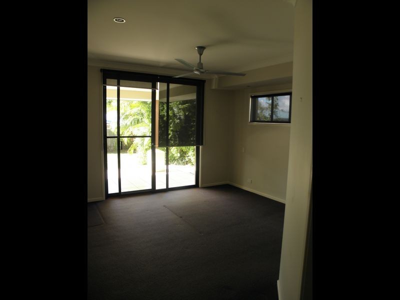 19 Trafalgar Vale Ave, Wellington Point QLD 4160