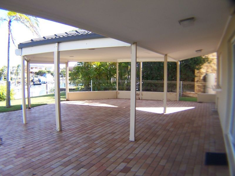 12 Bollard Court, Raby Bay QLD 4163