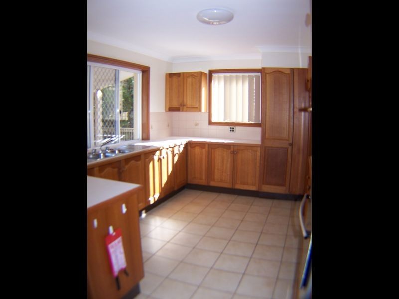 12 Bollard Court, Raby Bay QLD 4163