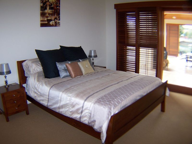 35 Keel Street, Birkdale QLD 4159