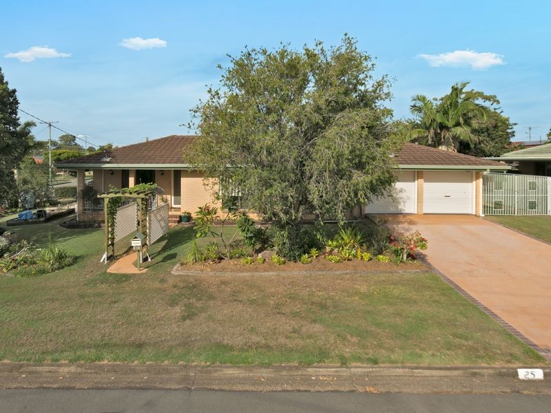 25 Linda Street, Birkdale QLD 4159