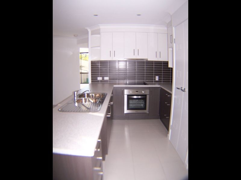 3/9 Pistachio Court, Birkdale QLD 4159