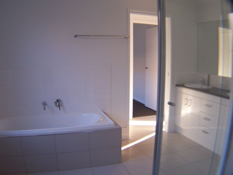 3/9 Pistachio Court, Birkdale QLD 4159