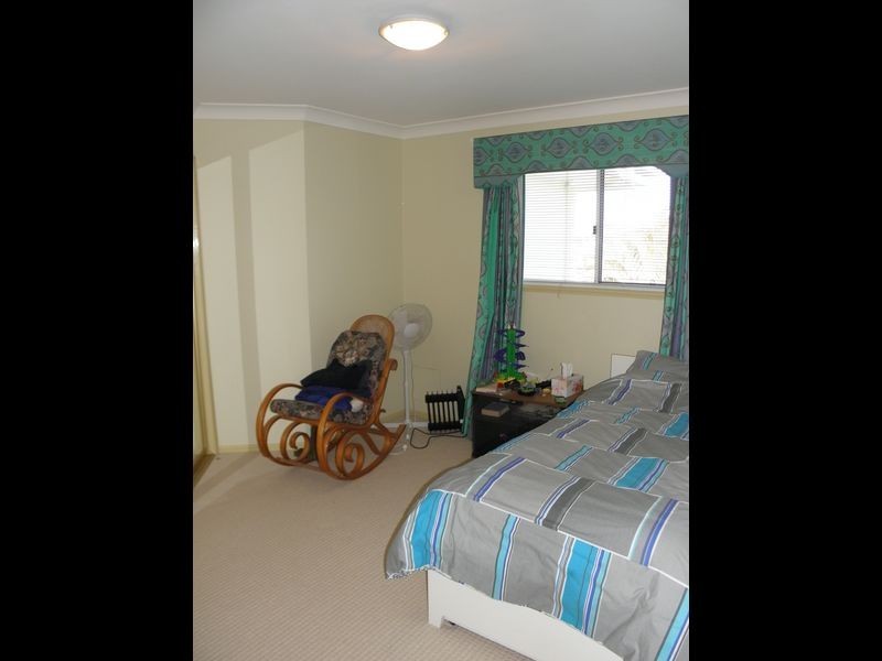 10 Mainsail Street, Birkdale QLD 4159