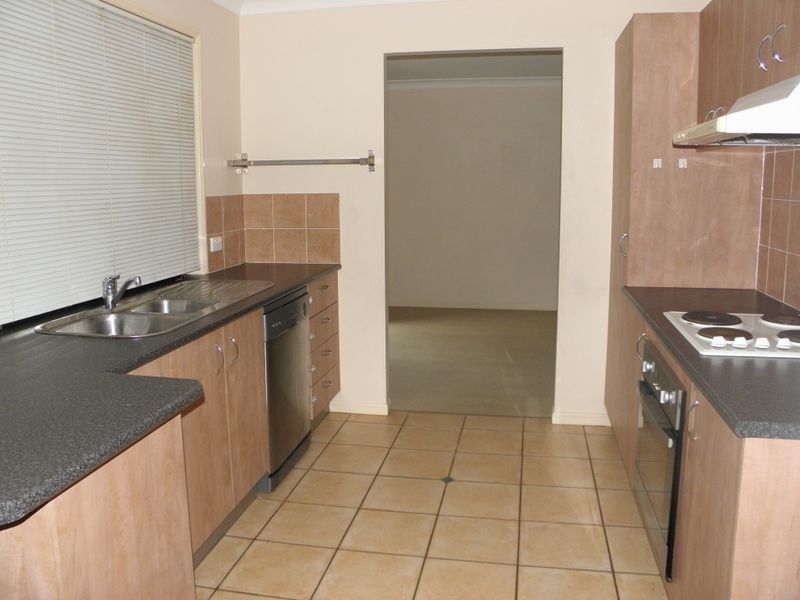 81 Carinyan Drive, Birkdale QLD 4159