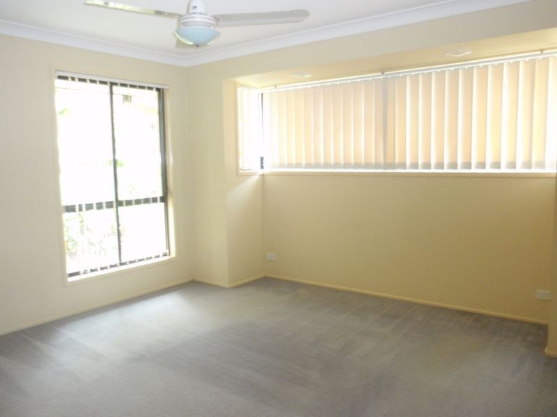 77 Carinyan Drive, Birkdale QLD 4159